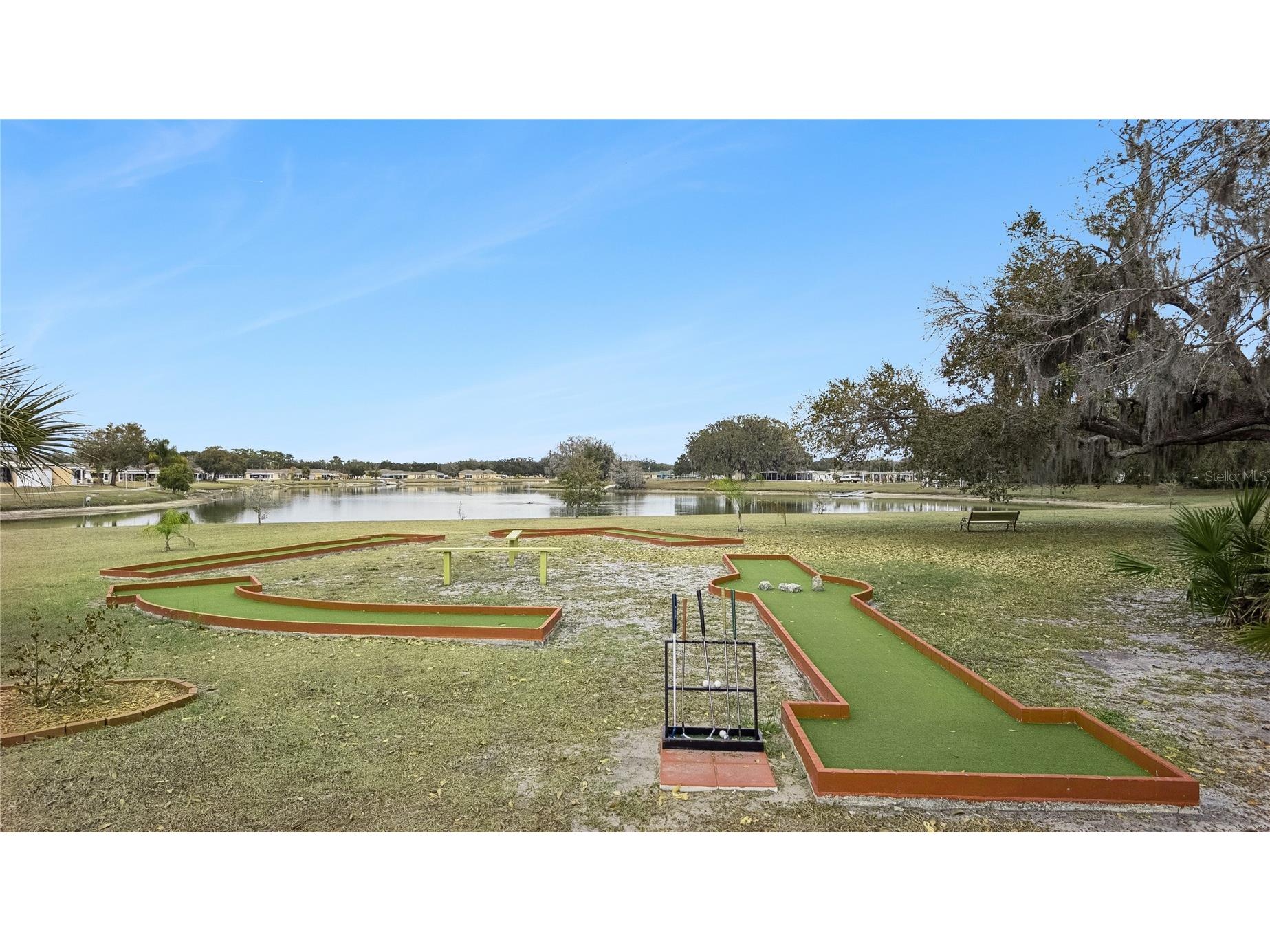 1703 Club Circle Lakeshore FL 33854 L4959671 image46