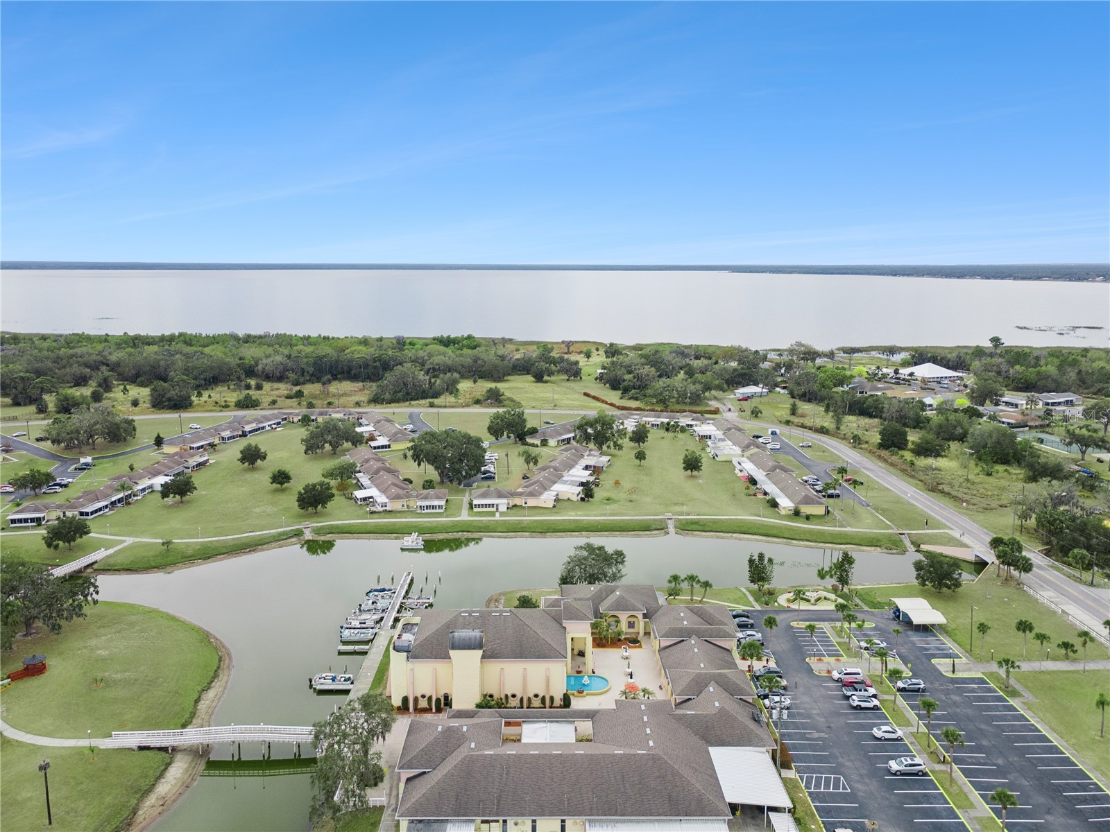 1703 Club Circle Lakeshore FL 33854 L4959671 image49