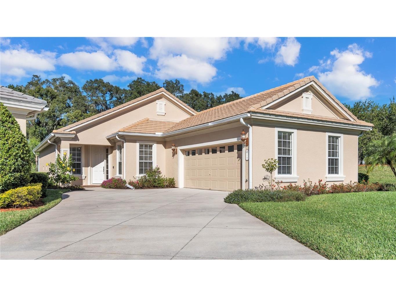 1703 Laurel Glen Place Lakeland FL 33803 L4941243 image1