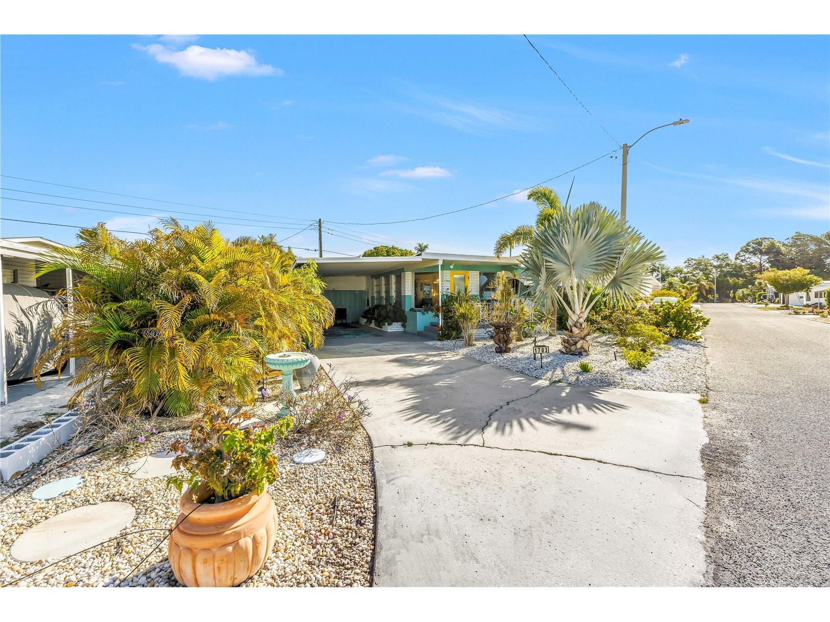 1703 Minnesota Avenue Bradenton FL 34207 - SARASOTA BAY A4690251 image3