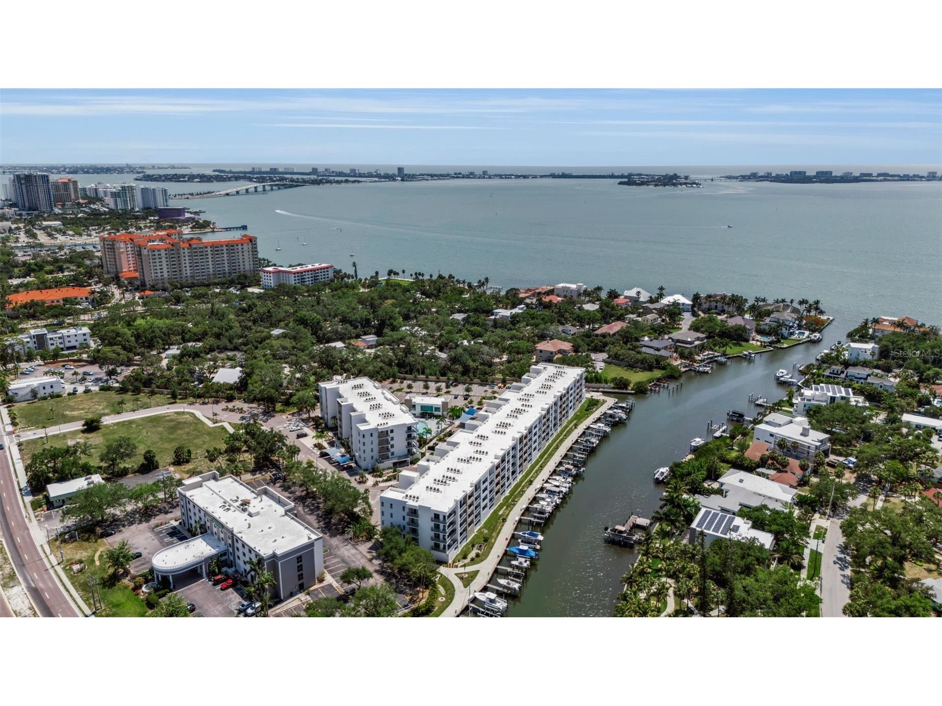 1703 N Tamiami Trail #211 Sarasota FL 34234 - WHITAKER BAYOU AND SARASOTA BA A4693274 image1