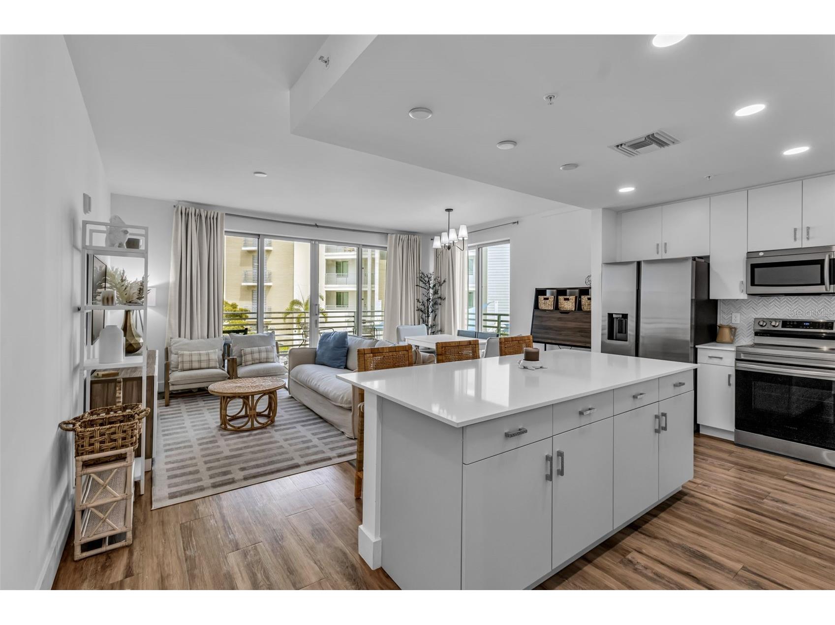 1703 N Tamiami Trail #211 Sarasota FL 34234 - WHITAKER BAYOU AND SARASOTA BA A4693274 image2