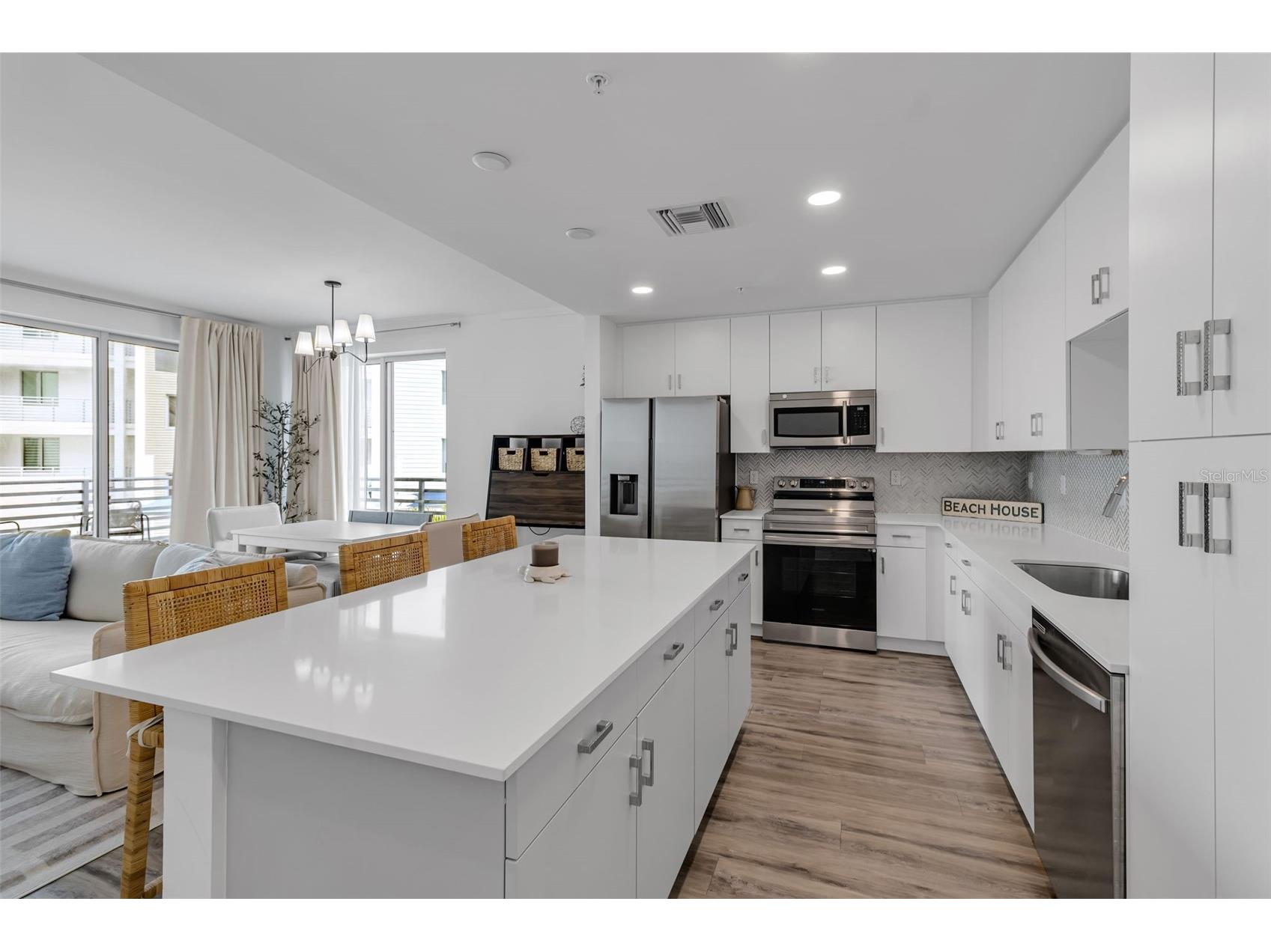 1703 N Tamiami Trail #211 Sarasota FL 34234 - WHITAKER BAYOU AND SARASOTA BA A4693274 image3