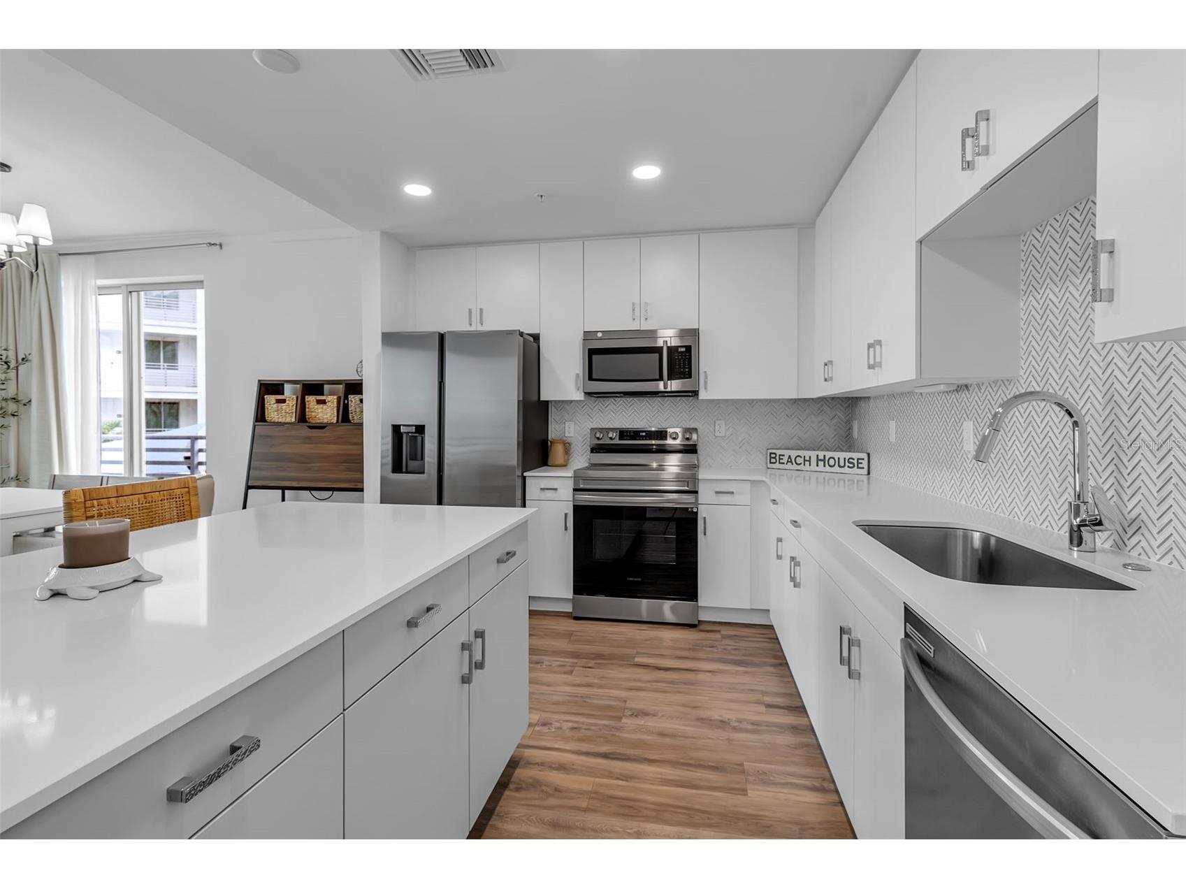 1703 N Tamiami Trail #211 Sarasota FL 34234 - WHITAKER BAYOU AND SARASOTA BA A4693274 image4