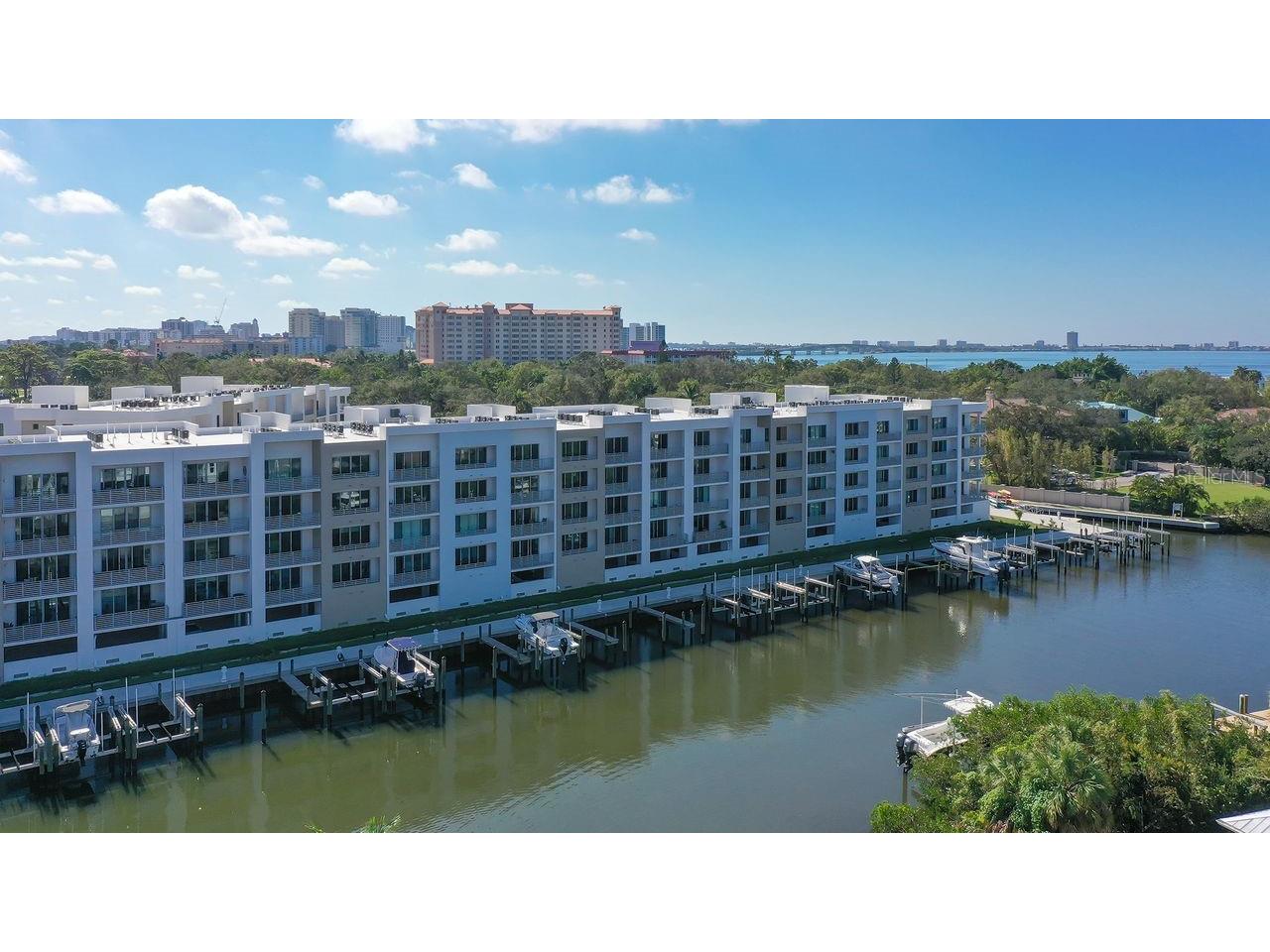 1703 N Tamiami Trail #404 Sarasota FL 34234 A4673230 image39