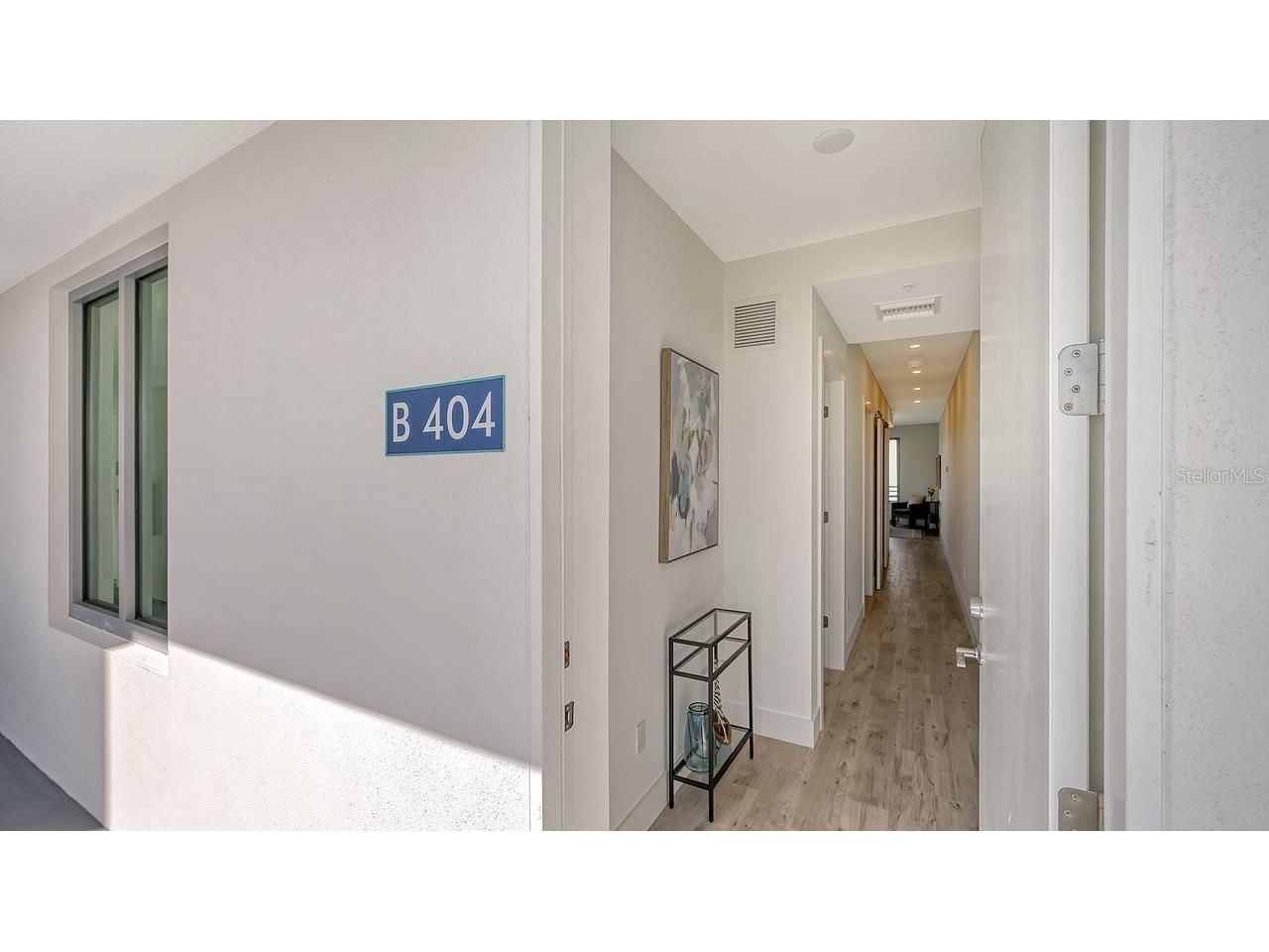 1703 N Tamiami Trail #404 Sarasota FL 34234 A4673230 image5