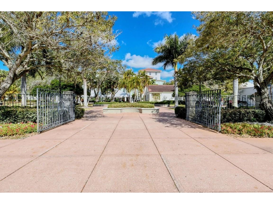 1703 N Tamiami Trail #404 Sarasota FL 34234 A4673230 image73