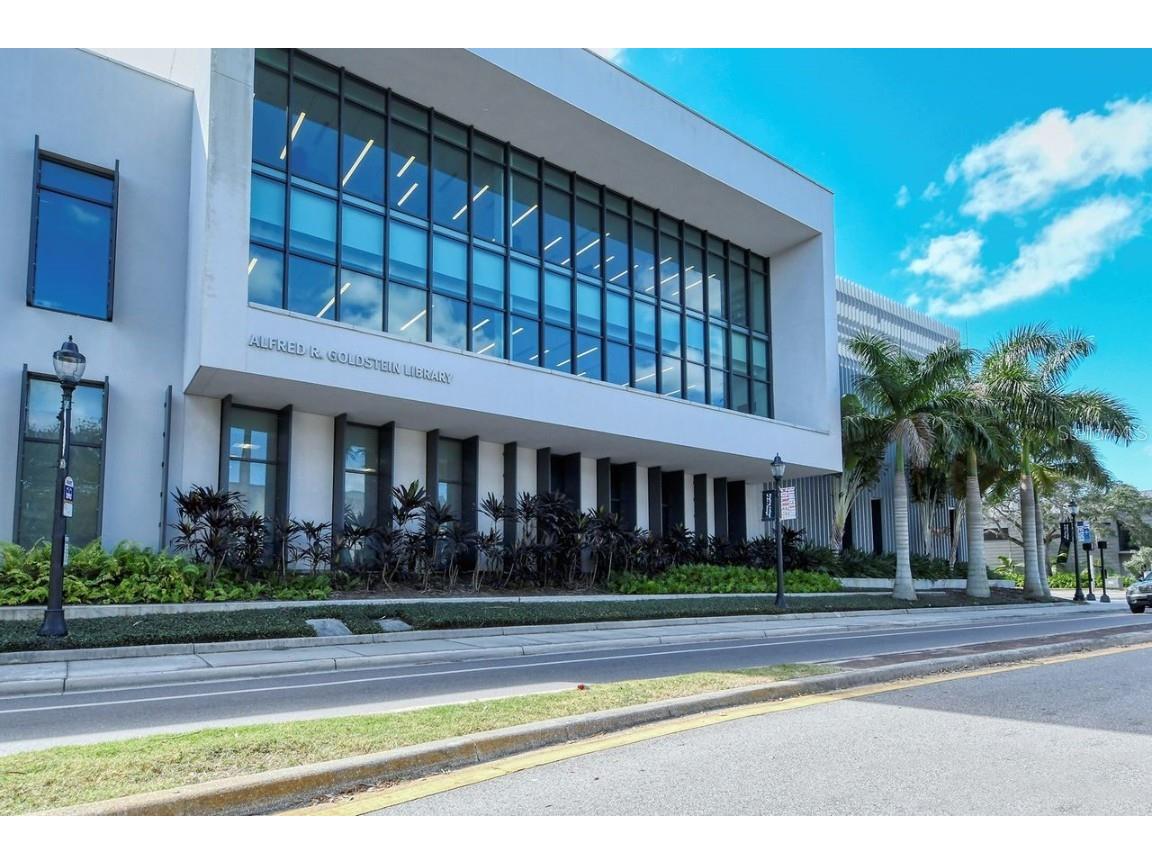 1703 N Tamiami Trail #404 Sarasota FL 34234 A4673230 image76