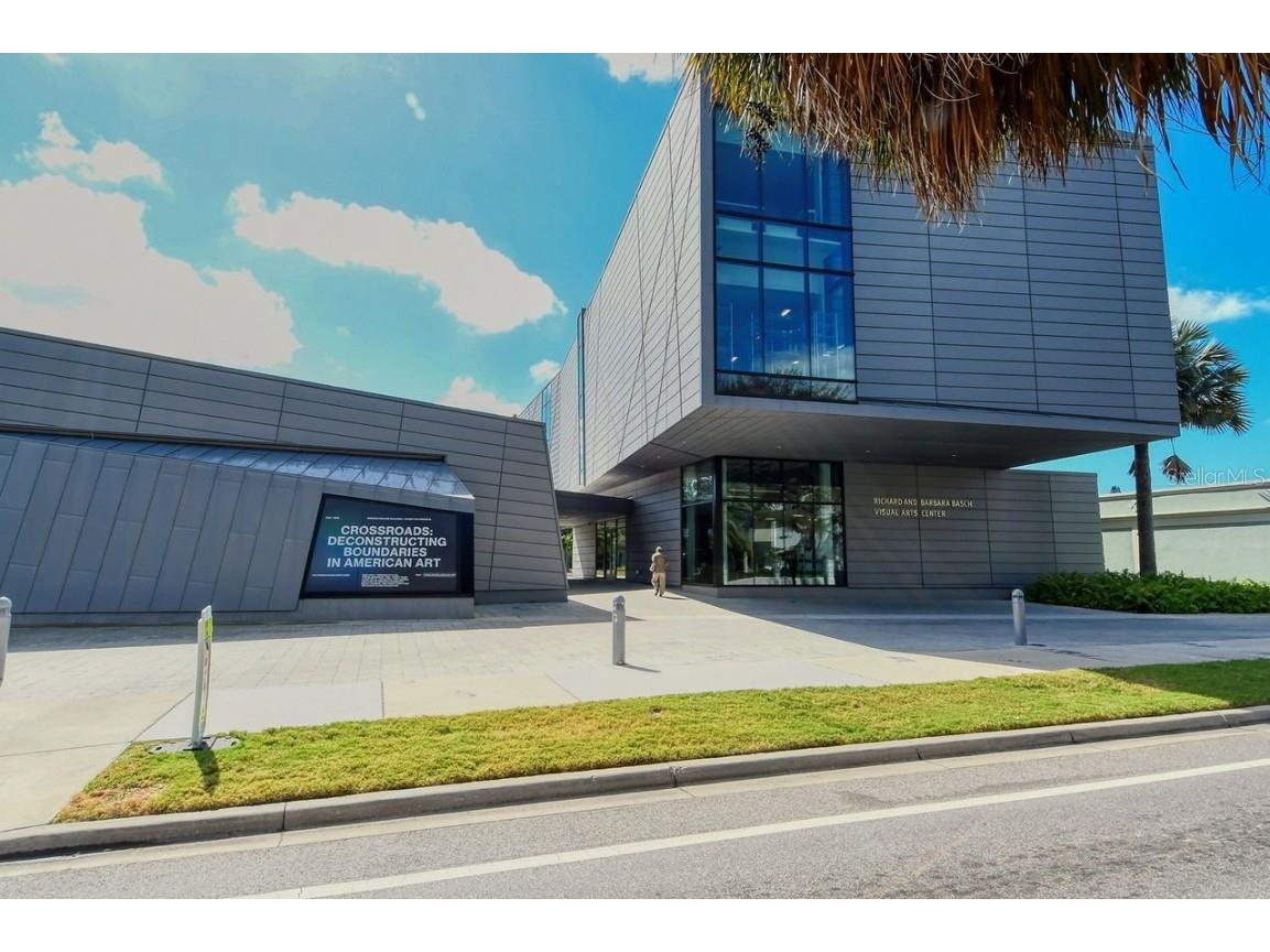 1703 N Tamiami Trail #404 Sarasota FL 34234 A4673230 image78