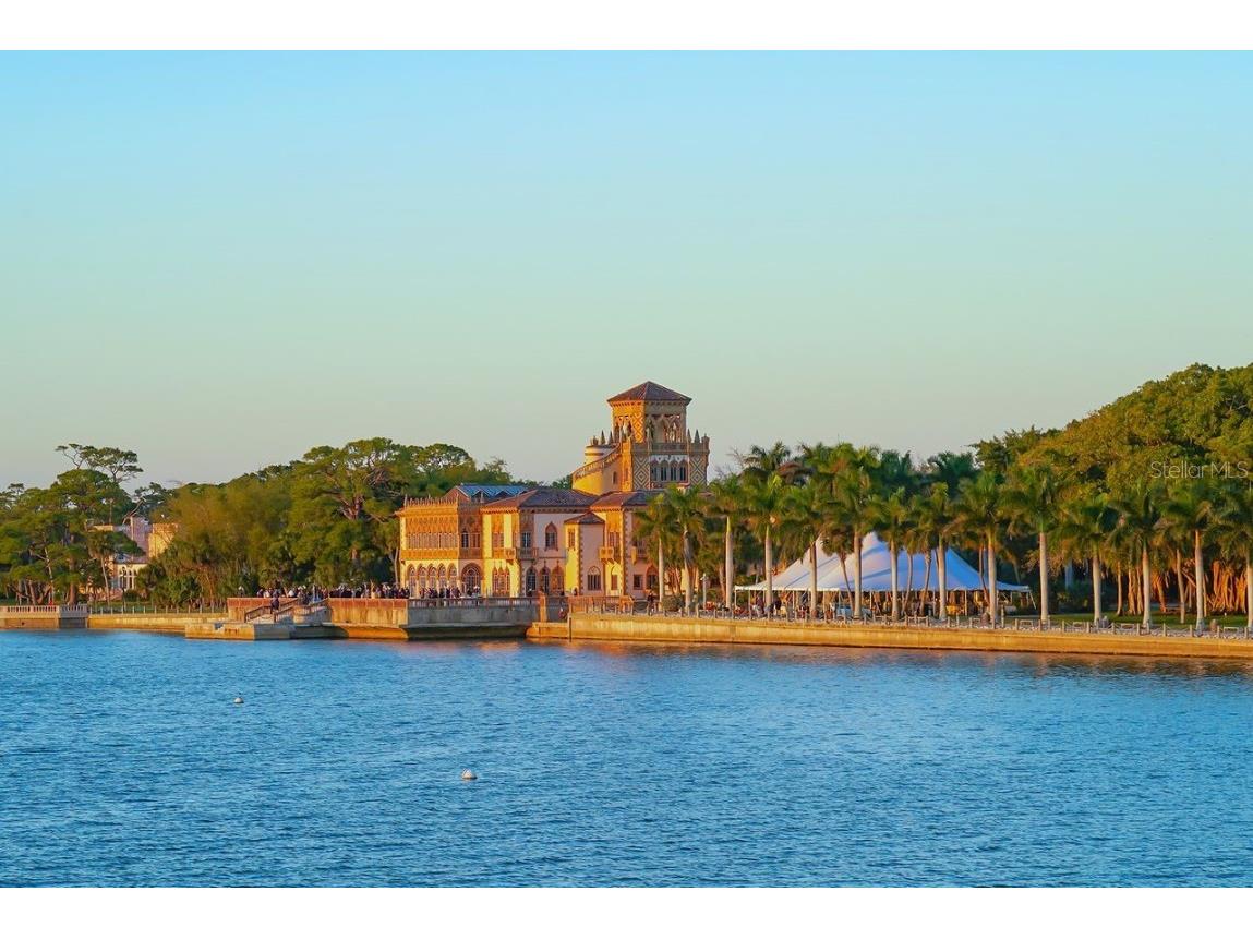 1703 N Tamiami Trail #404 Sarasota FL 34234 A4673230 image84