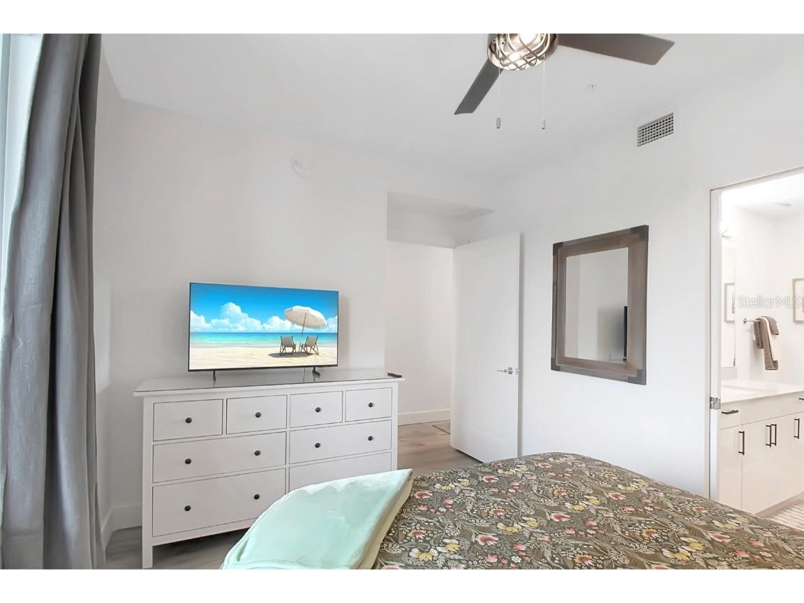 1703 N Tamiami Trail #503 Sarasota FL 34234 A4623746 image26