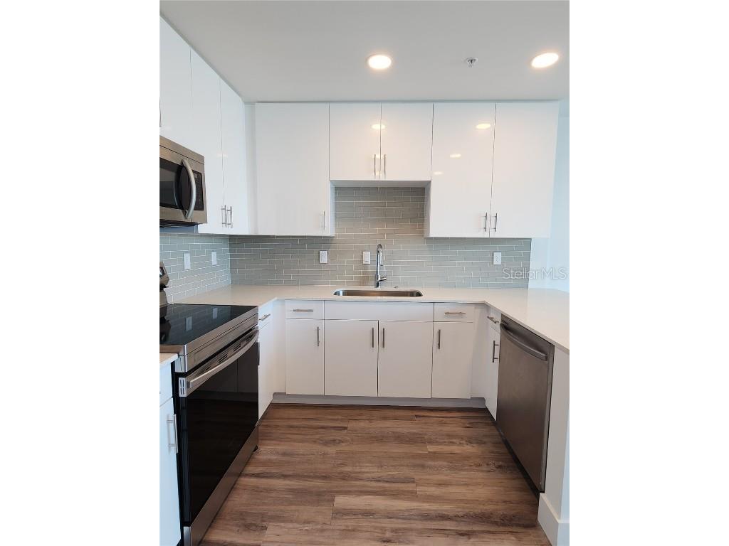 1703 N Tamiami Trail #507 Sarasota FL 34234 TB8417689 image29