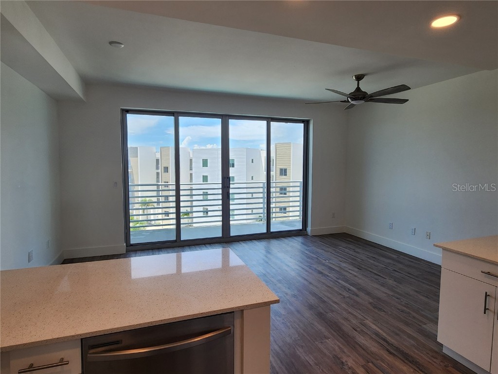 1703 N Tamiami Trail #507 Sarasota FL 34234 TB8417689 image31