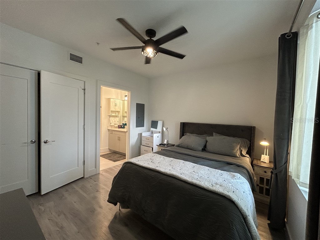 1703 N Tamiami Trail #510 Sarasota FL 34234 O6422287 image14