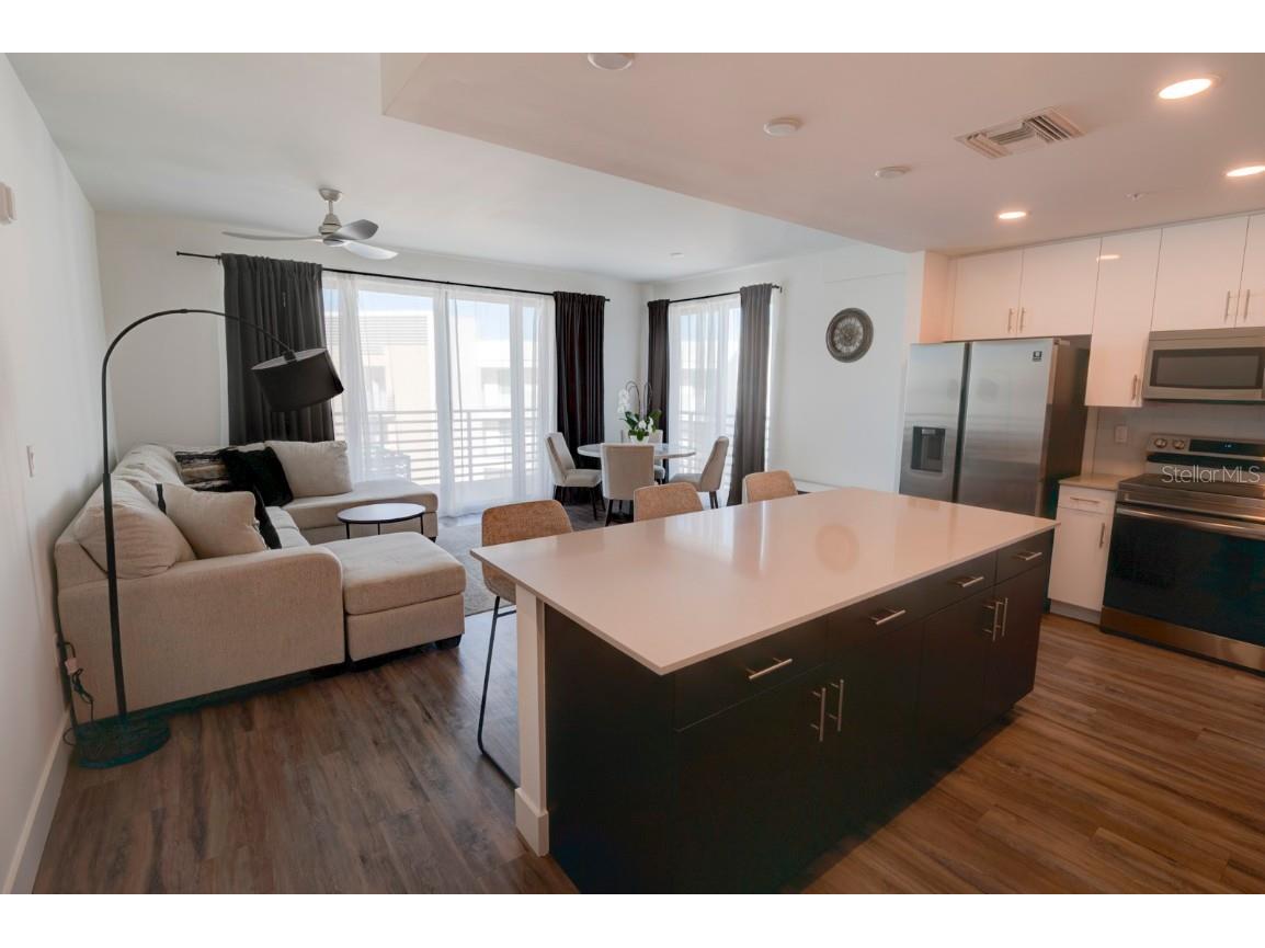 1703 N Tamiami Trail #511 Sarasota FL 34234 A4649626 image10