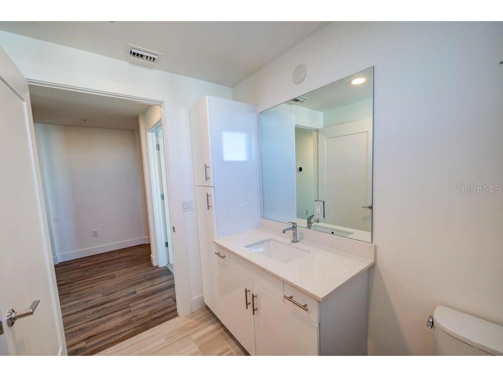 1703 N Tamiami Trail #511 Sarasota FL 34234 A4649626 image16