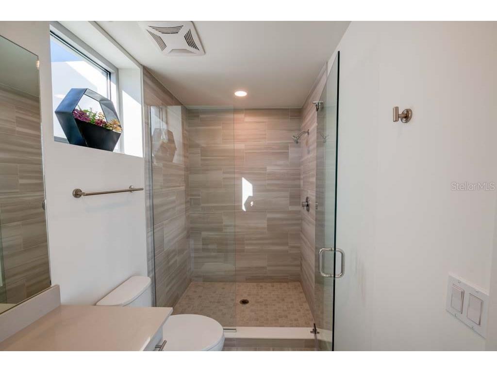 1703 N Tamiami Trail #511 Sarasota FL 34234 A4649626 image18