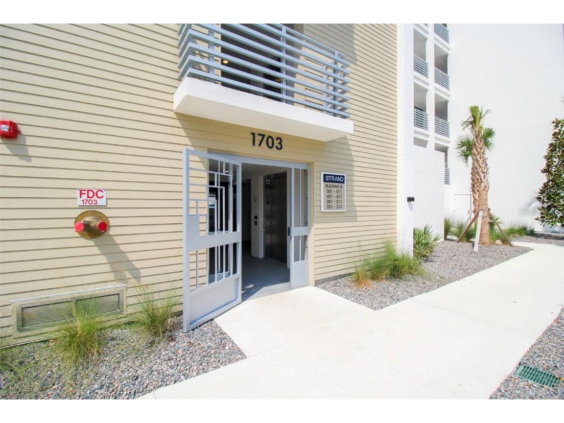 1703 N Tamiami Trail #B406 Sarasota FL 34234 A4564357 image15