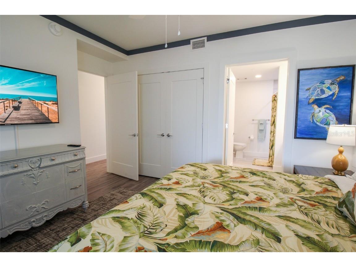 1703 N Tamiami Trail #B406 Sarasota FL 34234 A4564357 image24