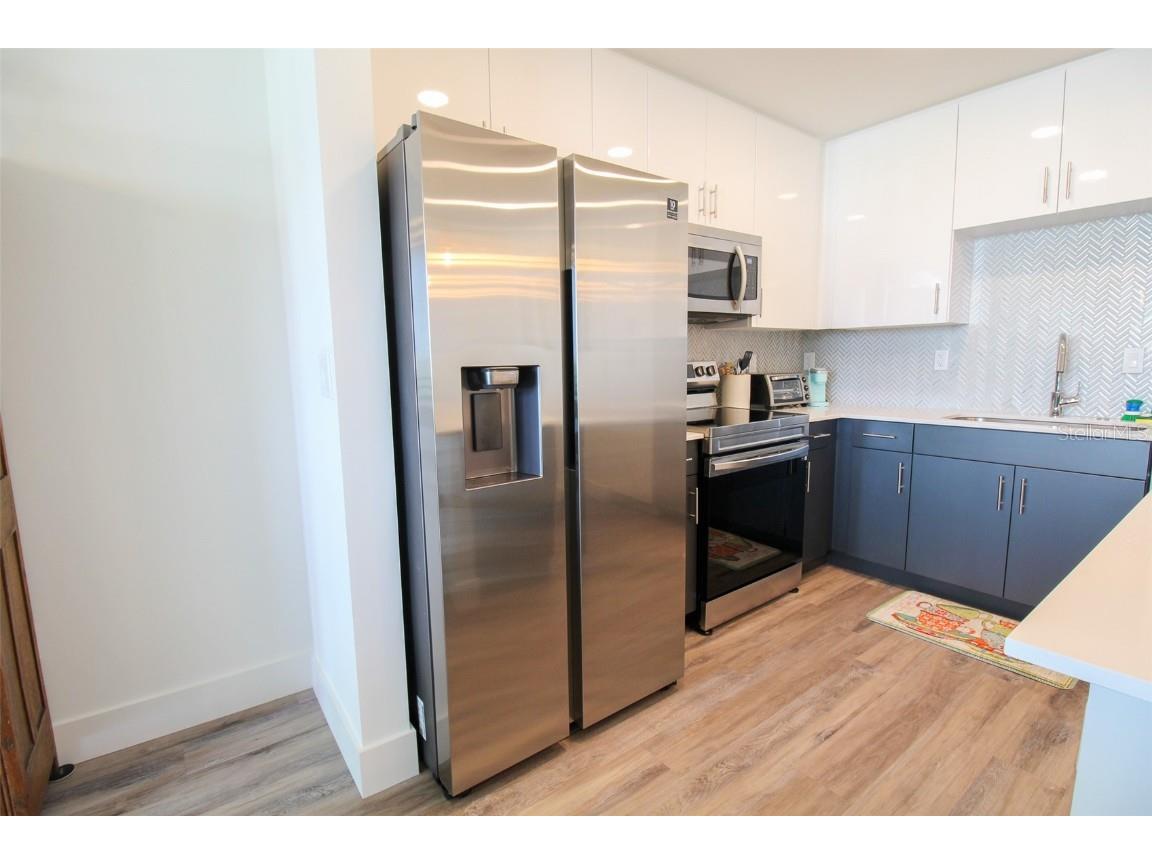 1703 N Tamiami Trail #B406 Sarasota FL 34234 A4564357 image33