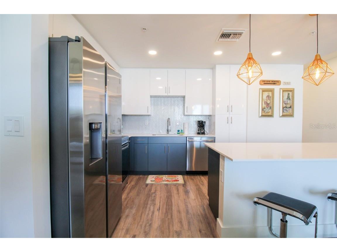 1703 N Tamiami Trail #B406 Sarasota FL 34234 A4564357 image35