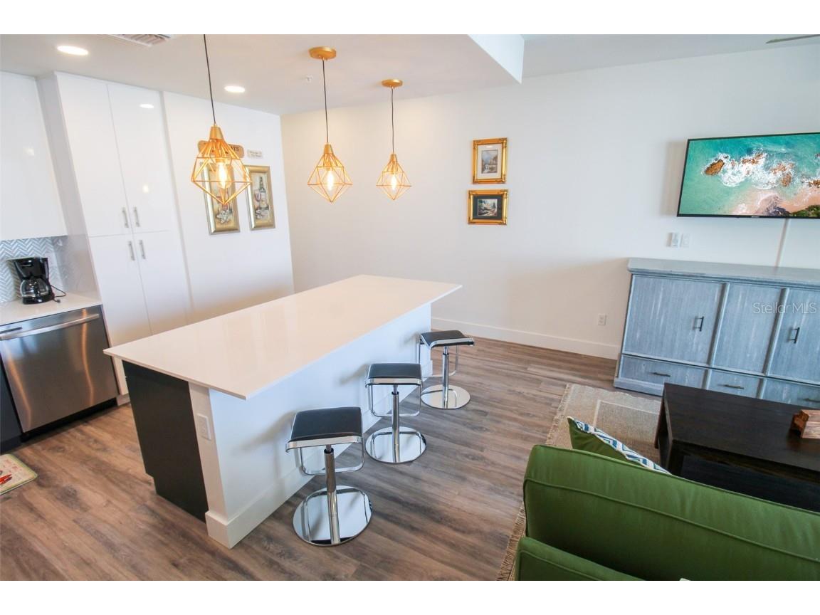 1703 N Tamiami Trail #B406 Sarasota FL 34234 A4564357 image36