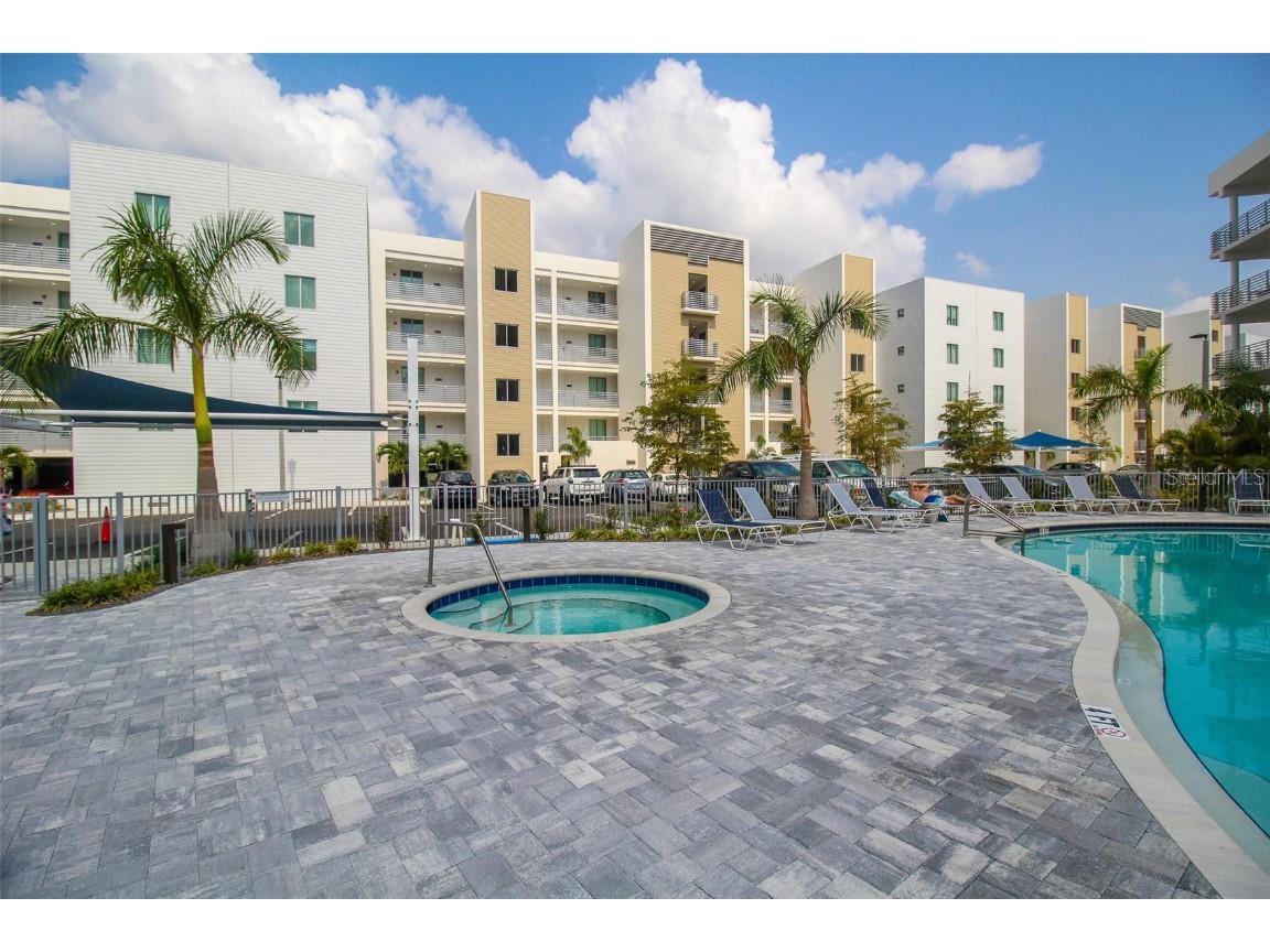 1703 N Tamiami Trail #B406 Sarasota FL 34234 A4564357 image6