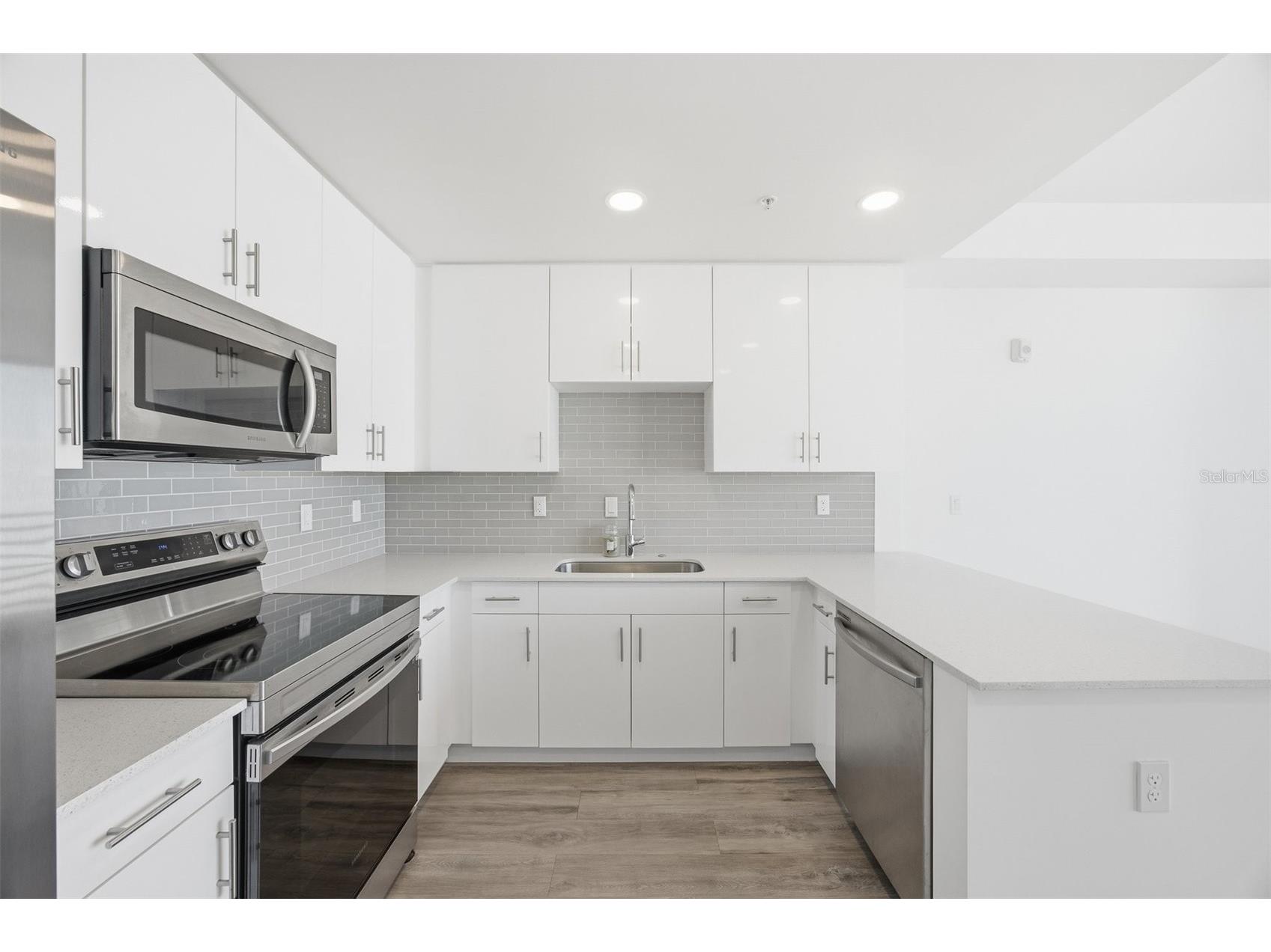 1703 N Tamiami Trail #B507 Sarasota FL 34234 A4678101 image11