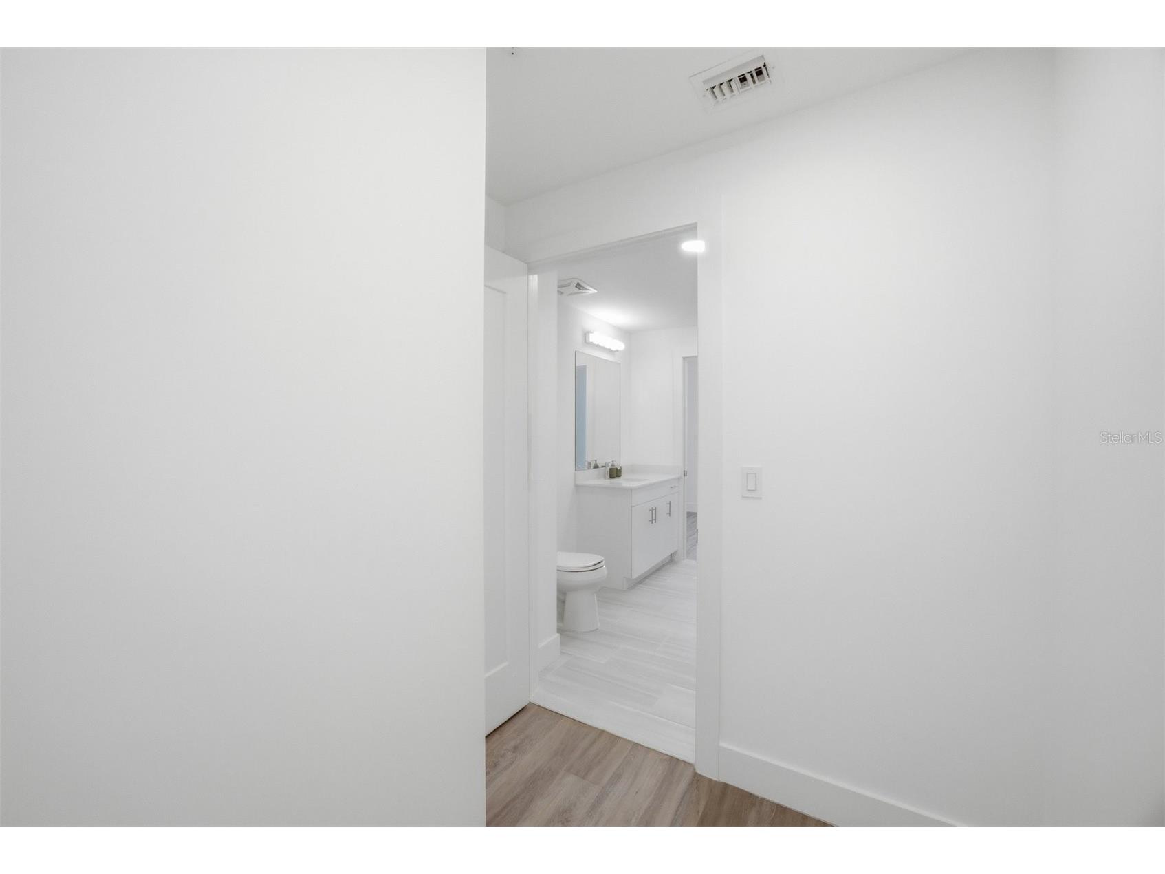 1703 N Tamiami Trail #B507 Sarasota FL 34234 A4678101 image18