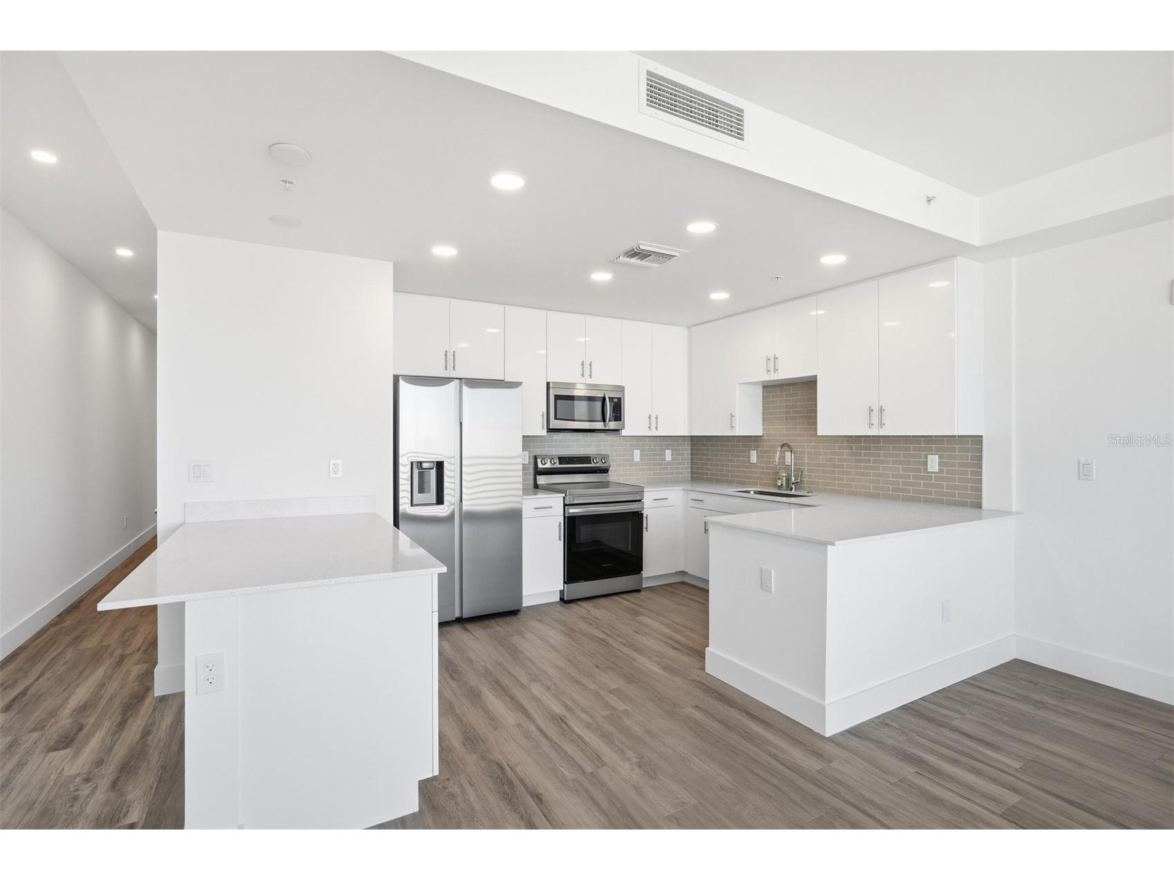 1703 N Tamiami Trail #B507 Sarasota FL 34234 A4678101 image8