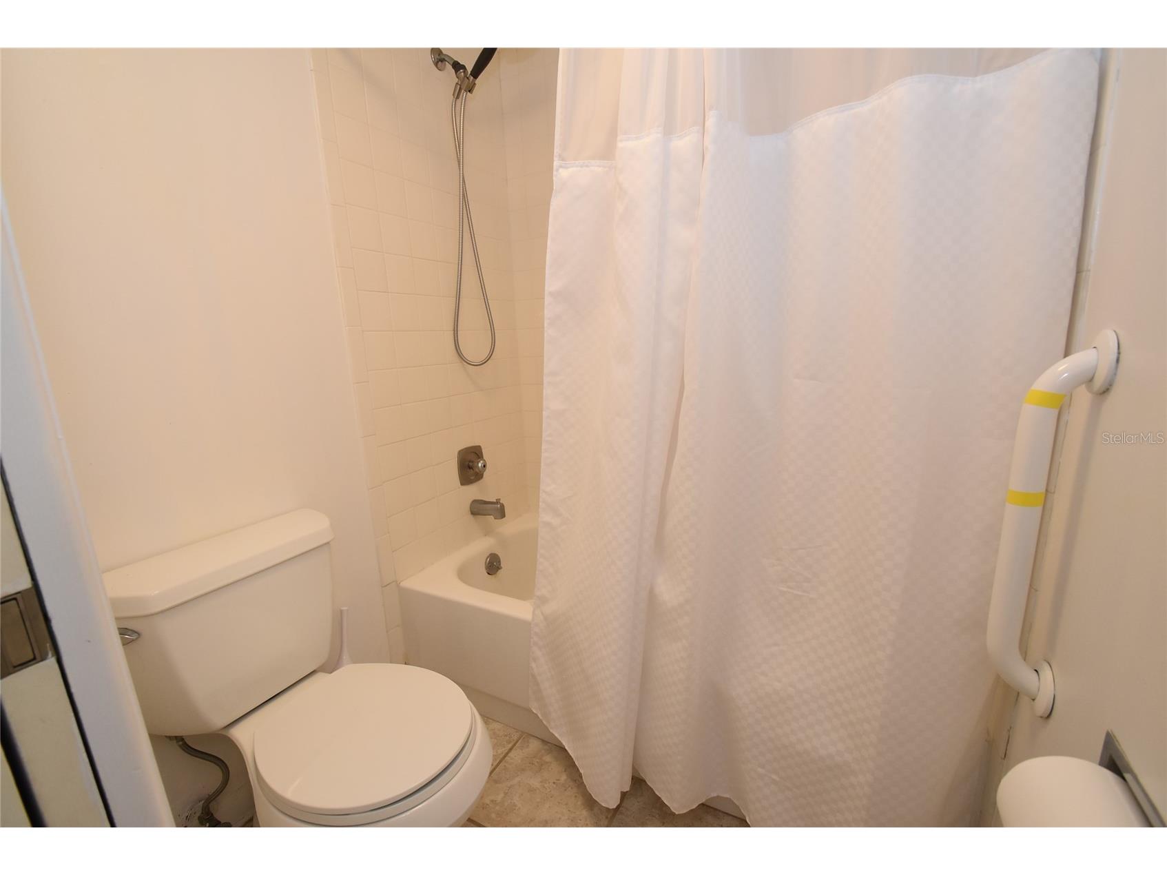 1703 Pelican Cove Road #GL356 Sarasota FL 34231 A4693493 image10