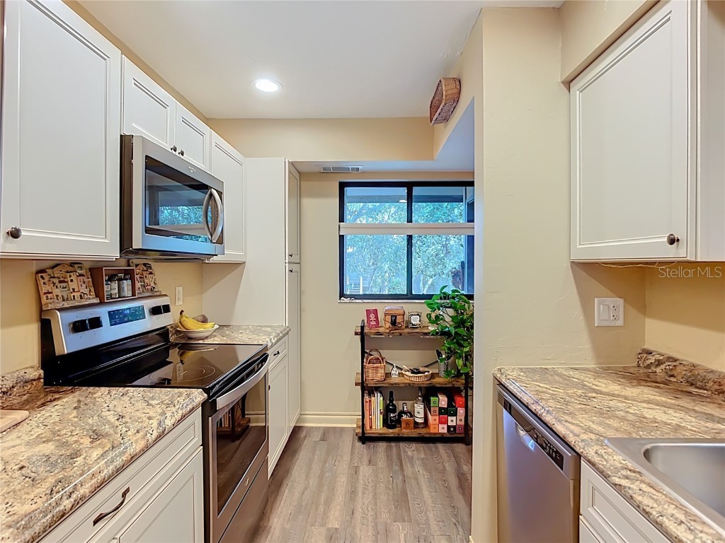 1703 Pelican Cove Road #455 Sarasota FL 34231 - SARASOTA BAY TB8446383 image7