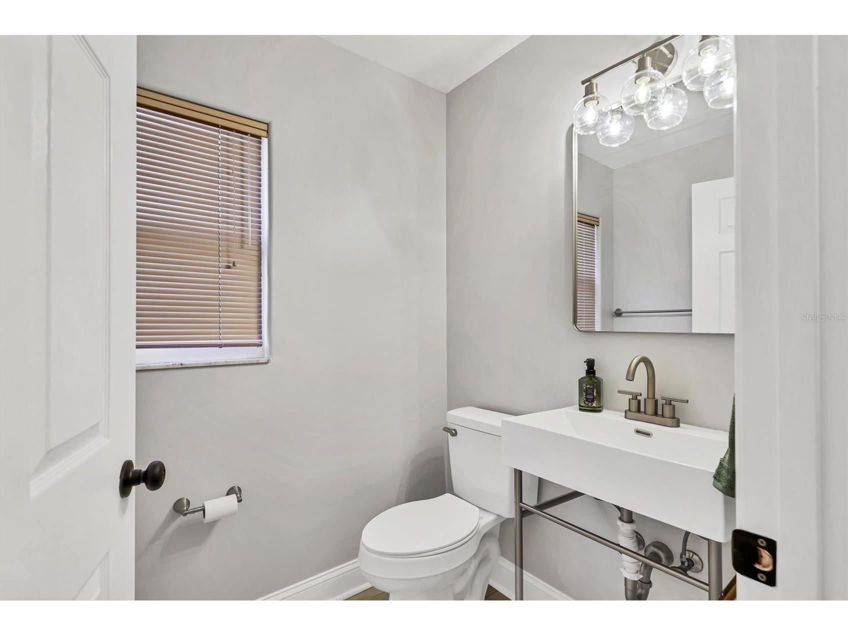 1703 Starling Drive #1703 Sarasota FL 34231 A4668895 image18