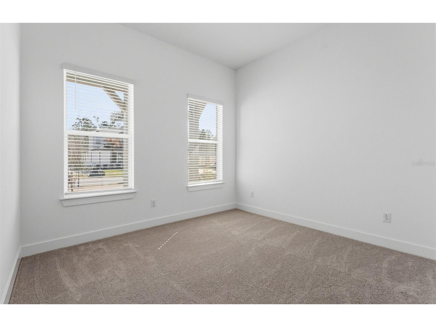 1703 Valier Point Zephyrhills FL 33541 TB8454167 image12