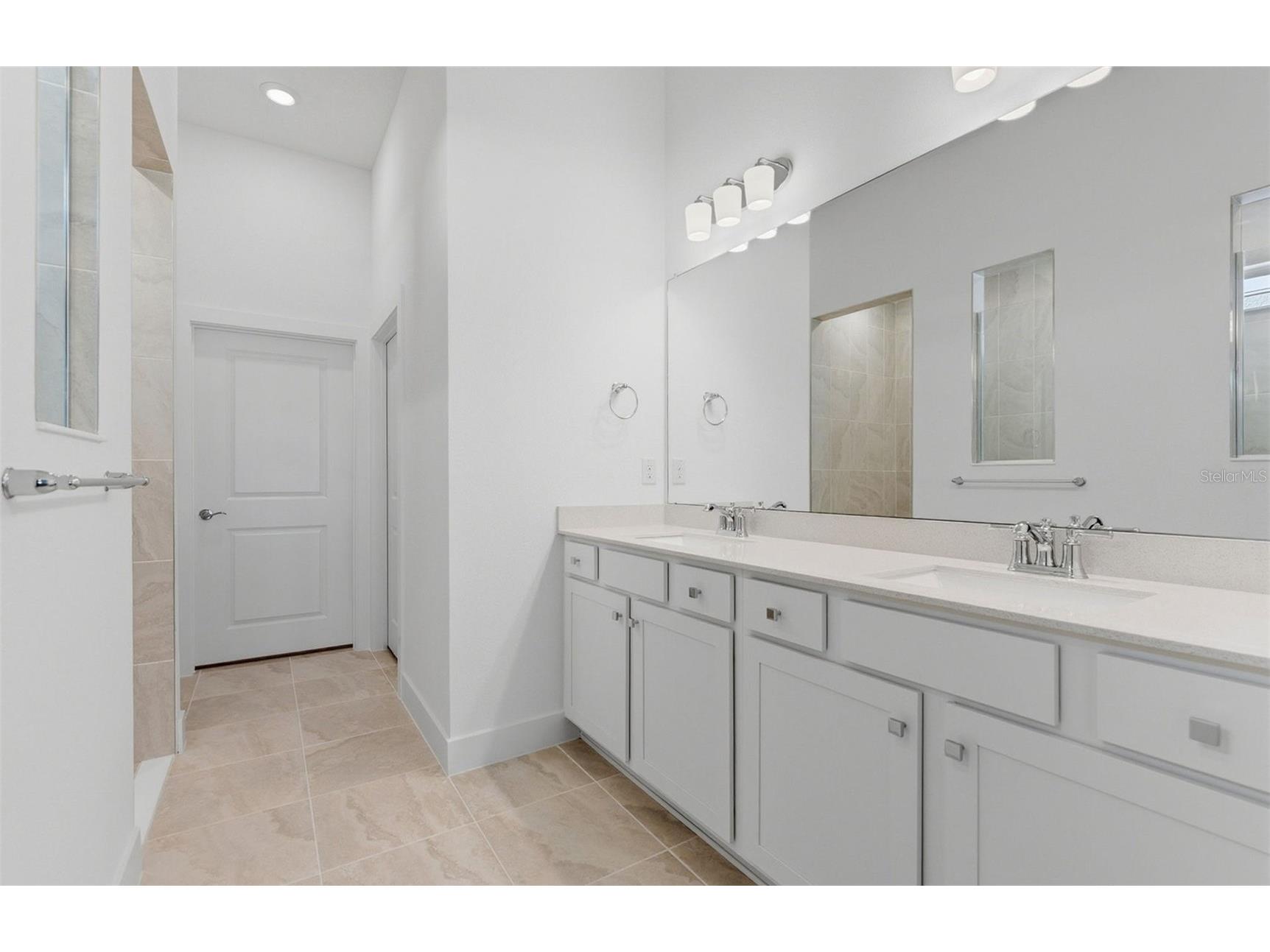 1703 Valier Point Zephyrhills FL 33541 TB8454167 image9