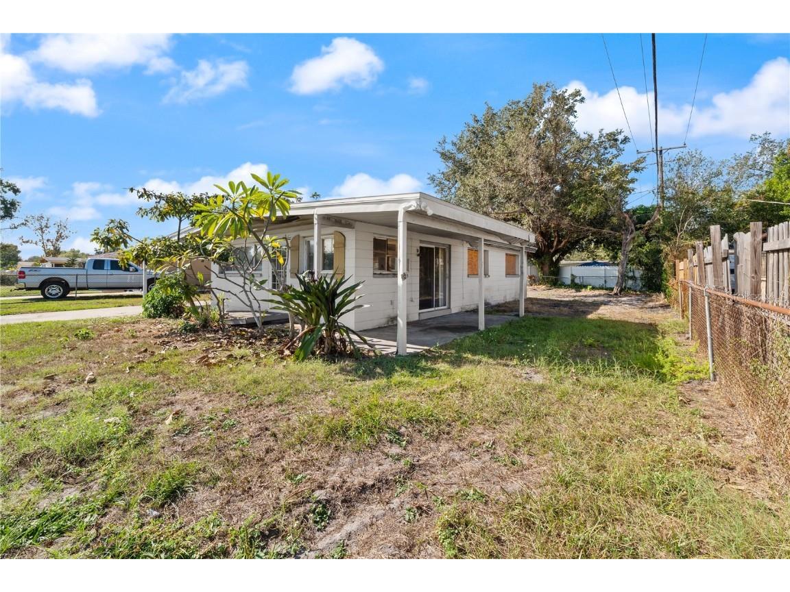 1703 Warrington Way Tampa FL 33619 TB8452225 image9