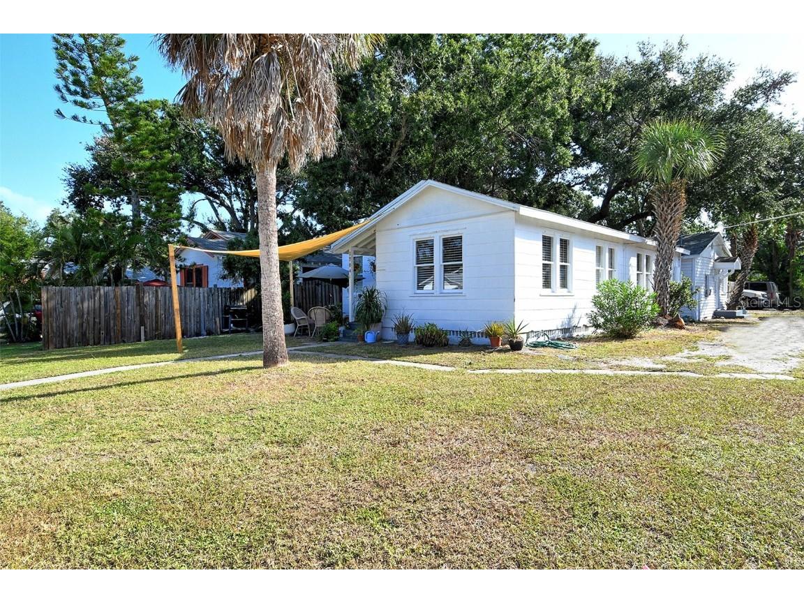 1704 Cocoanut Avenue Sarasota FL 34234 A4666635 image3