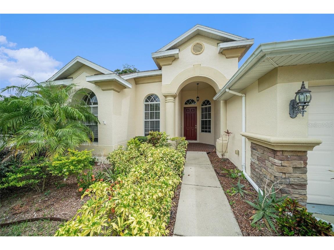 1704 Cresswell Manor Court Dover FL 33527 T3551952 image1