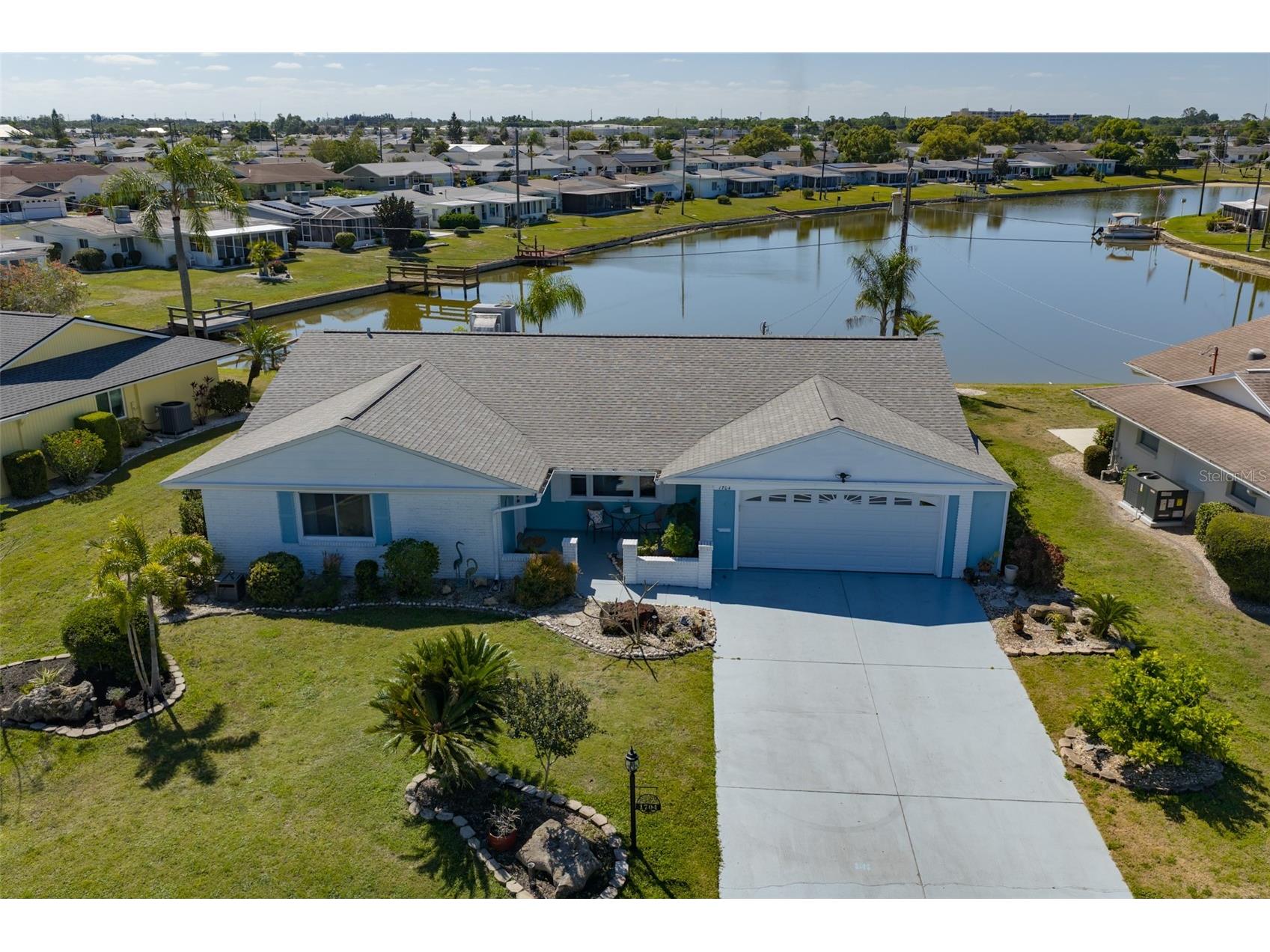 1704 Danbury Drive Sun City Center FL 33573 - South Lake TB8498415 image1