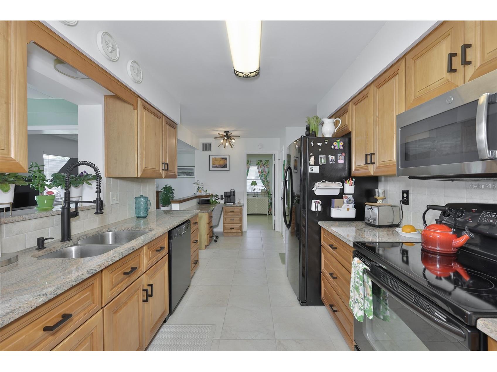 1704 Danbury Drive Sun City Center FL 33573 - South Lake TB8498415 image5