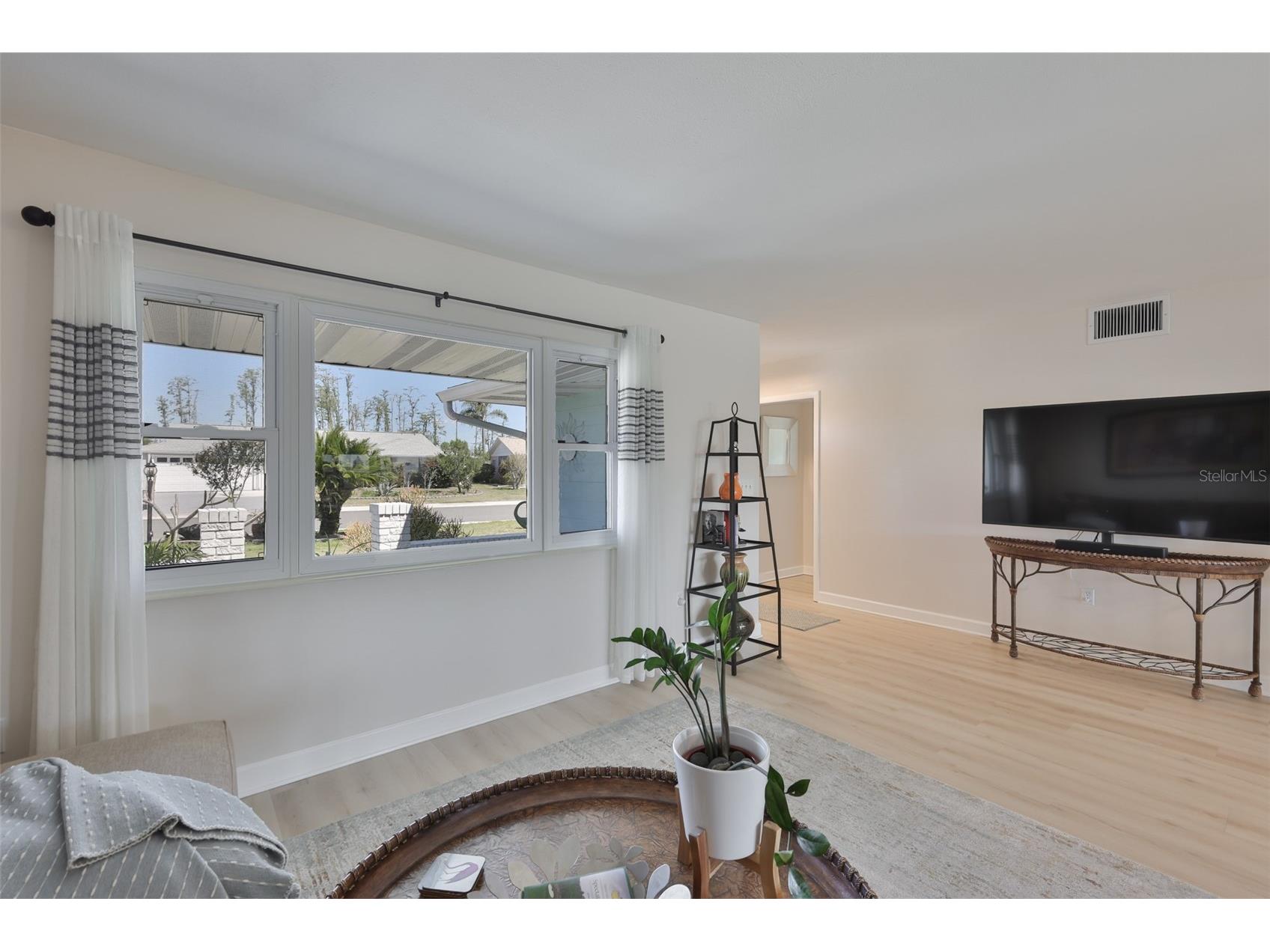 1704 Danbury Drive Sun City Center FL 33573 - South Lake TB8498415 image8