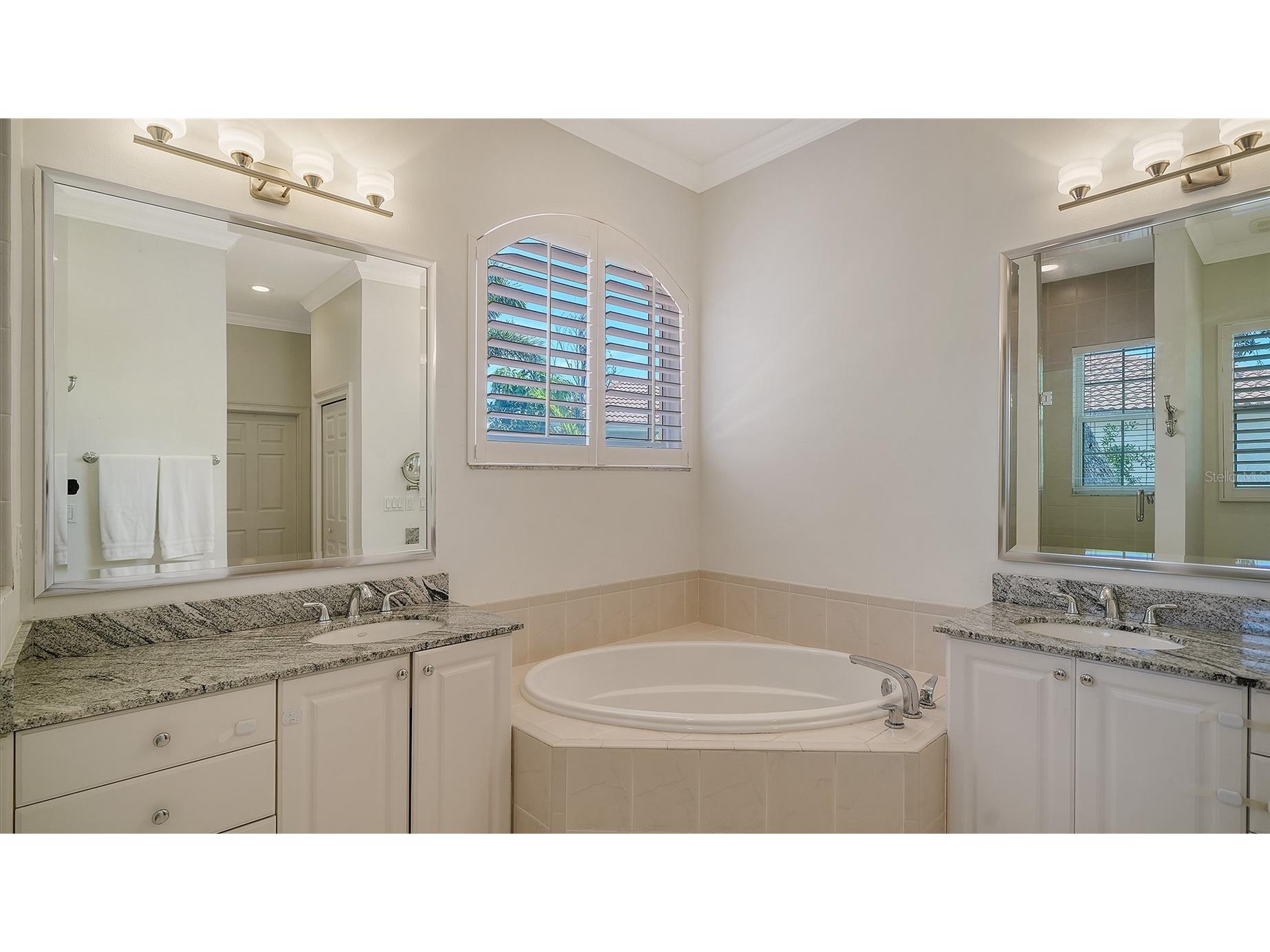 1704 Fortuna Street Sarasota FL 34239 A4689929 image32