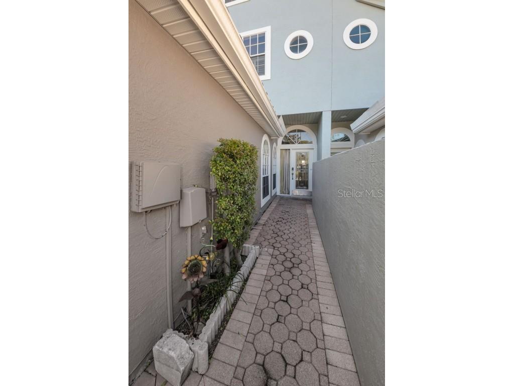 1704 Lago Vista Boulevard Palm Harbor FL 34685 - LAKE TARPON TB8448718 image6