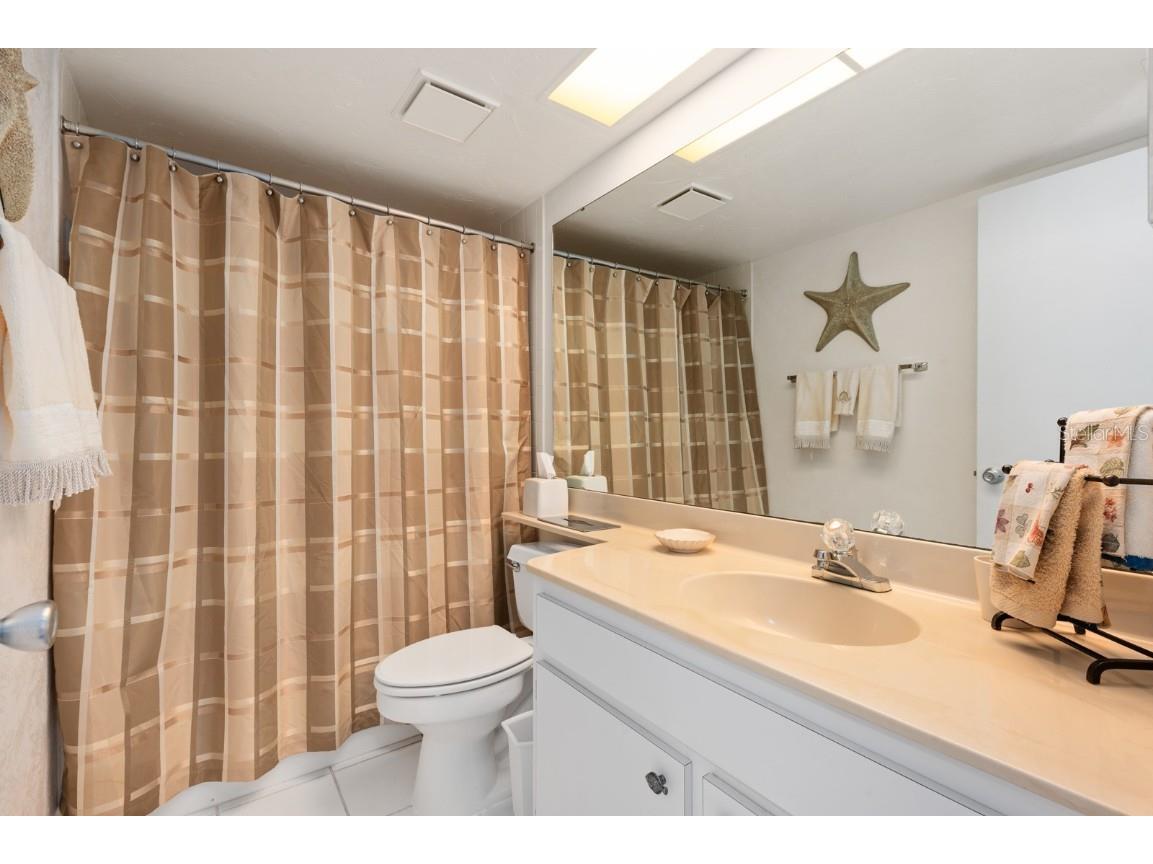 1704 Pelican Cove Road #T138 Sarasota FL 34231 - SARASOTA BAY A4669335 image9