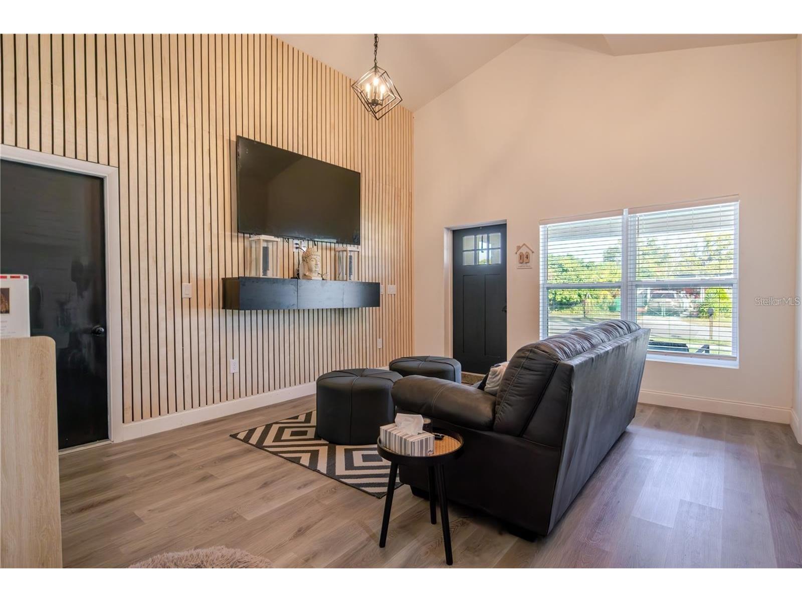 1704 W Hanna Avenue Tampa FL 33604 L4961916 image7