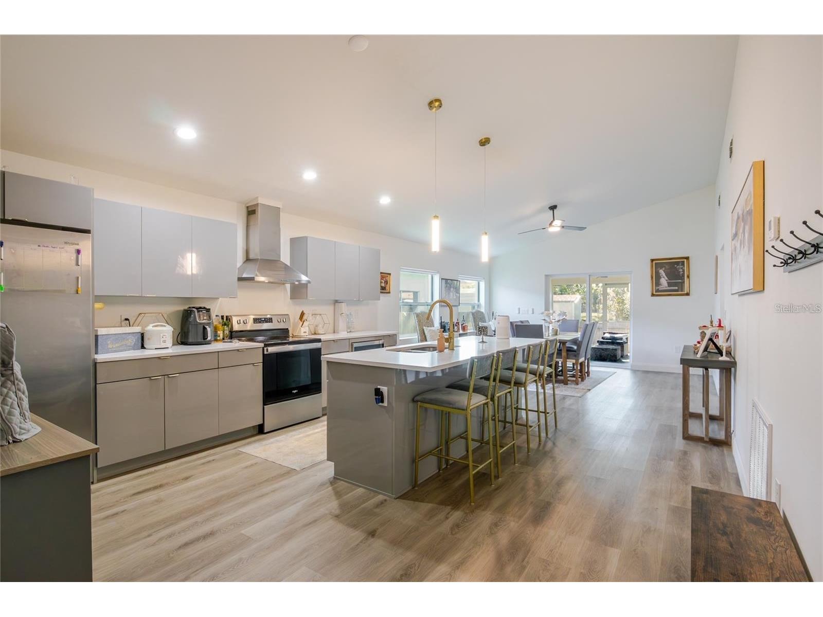 1704 W Hanna Avenue Tampa FL 33604 L4961916 image8
