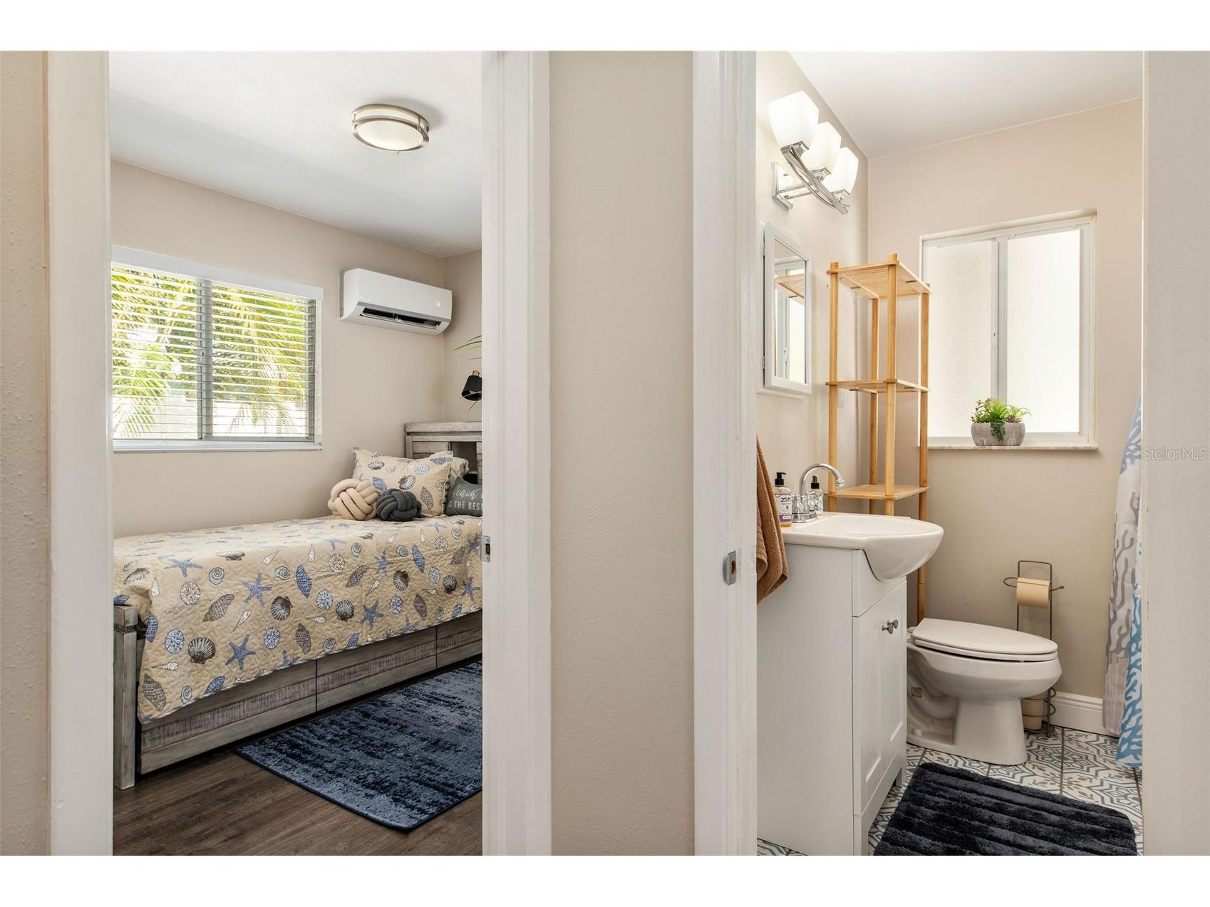 1704 Wisconsin Lane Sarasota FL 34239 A4683524 image15