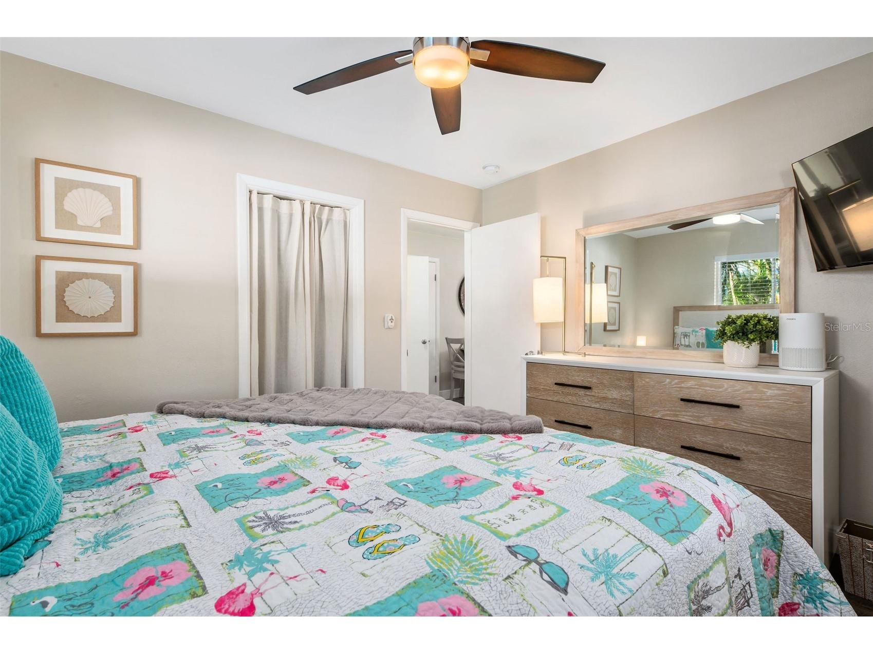 1704 Wisconsin Lane Sarasota FL 34239 A4683524 image18