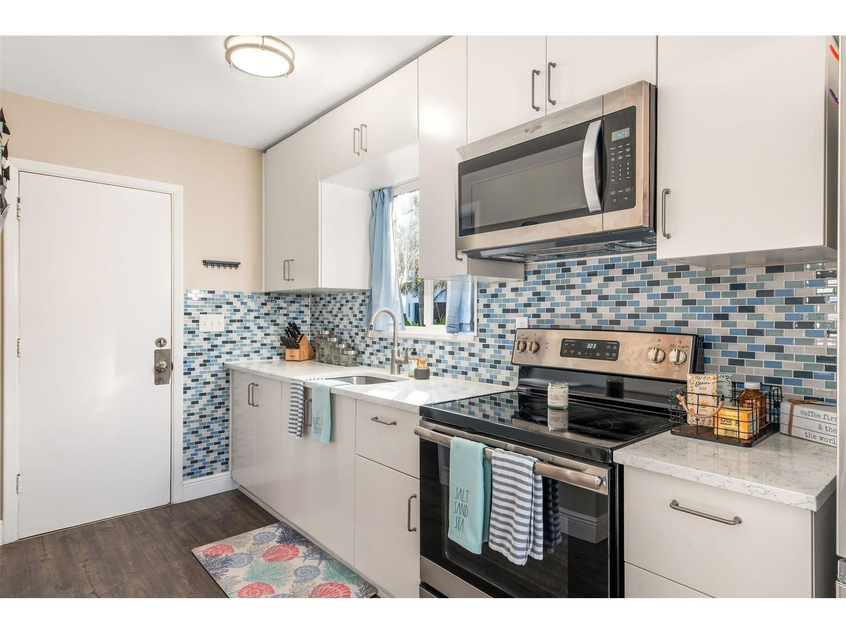 1704 Wisconsin Lane Sarasota FL 34239 A4683524 image9