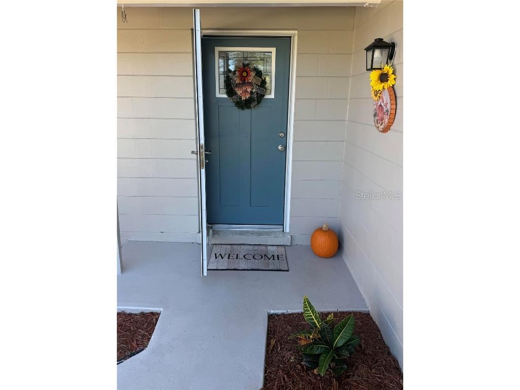 17040 E Lake Drive North Fort Myers FL 33917 C7516851 image2